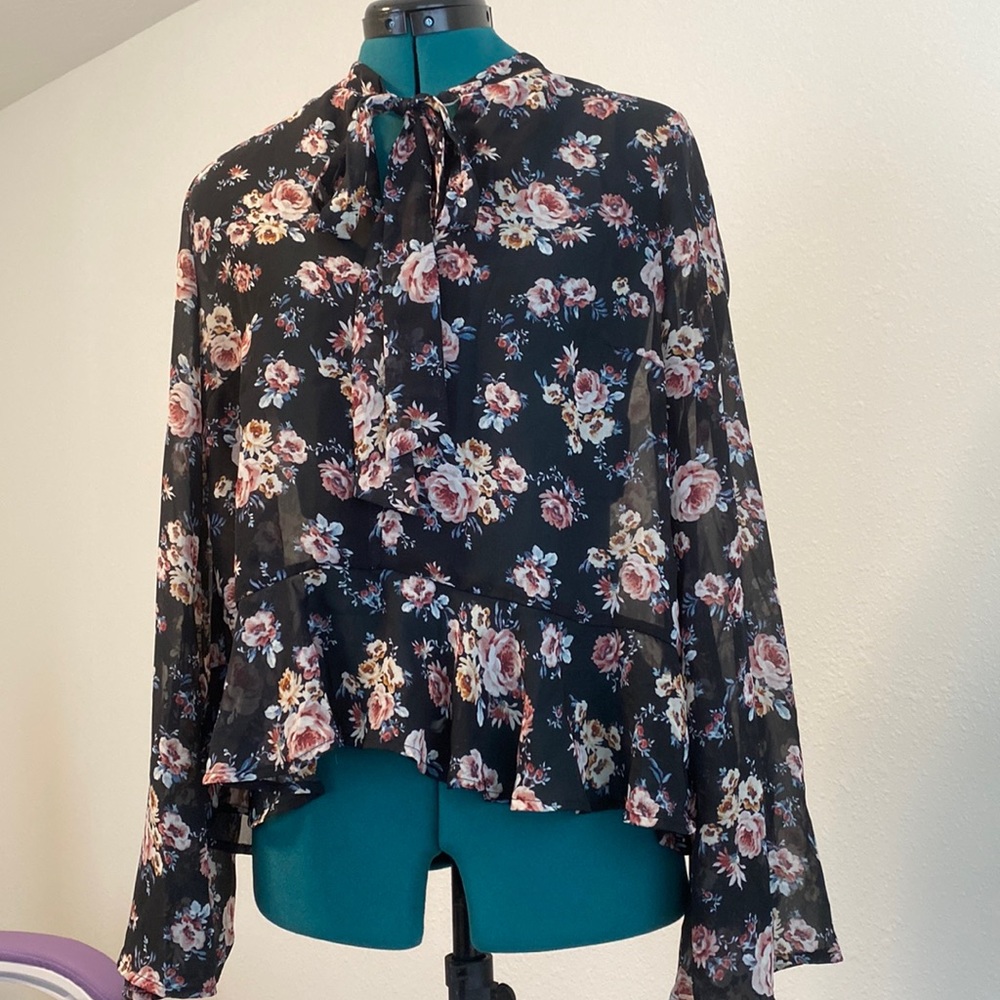 Forever 21 floral blouse